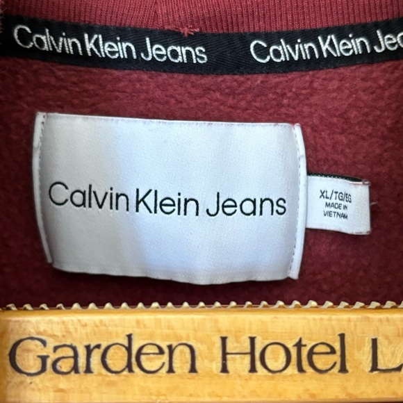 Calvin Klein burgundy crop, mock neck long sleeved sweatshirt. Women’s XL - Picture 3 of 7